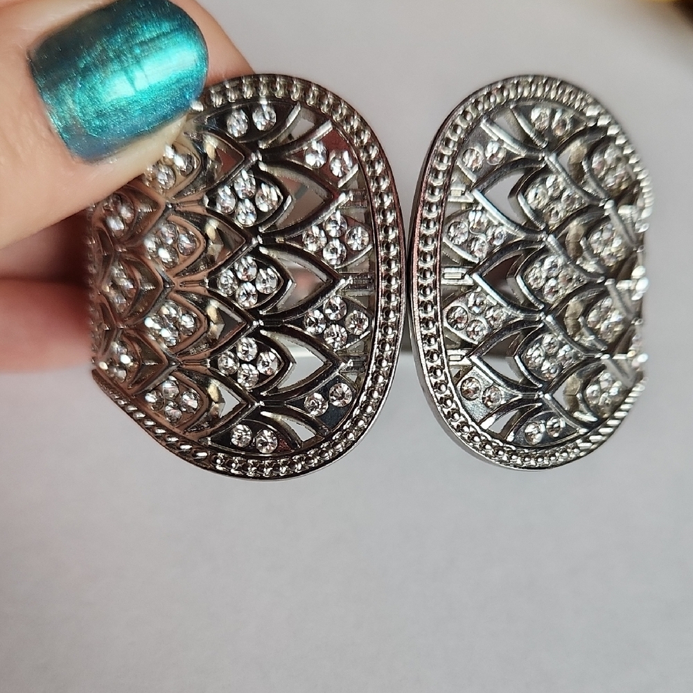 Elegant Silver Crystal Women's Hinged Cuff Bracelet Size 7-8.5